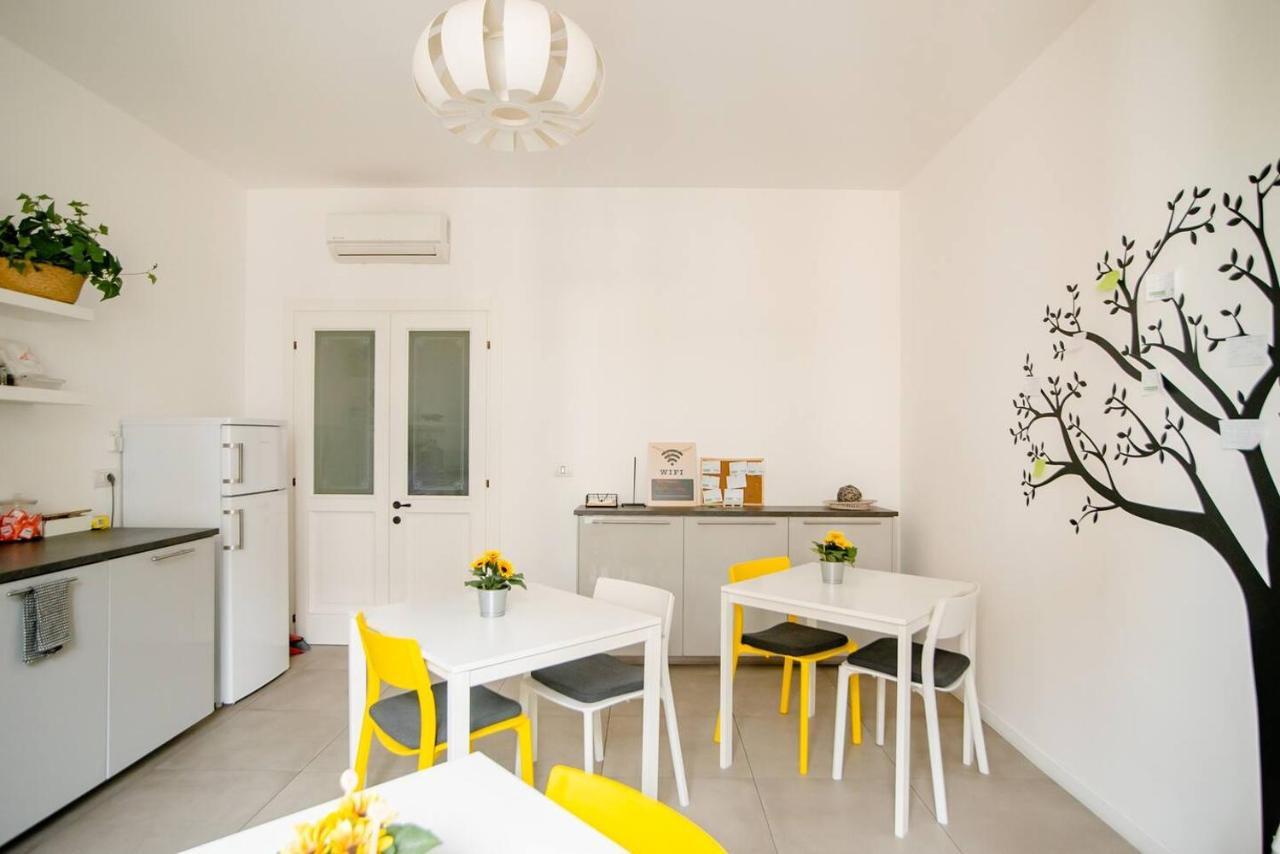 Guesthouse Tree Rooms Modern Бергамо Экстерьер фото