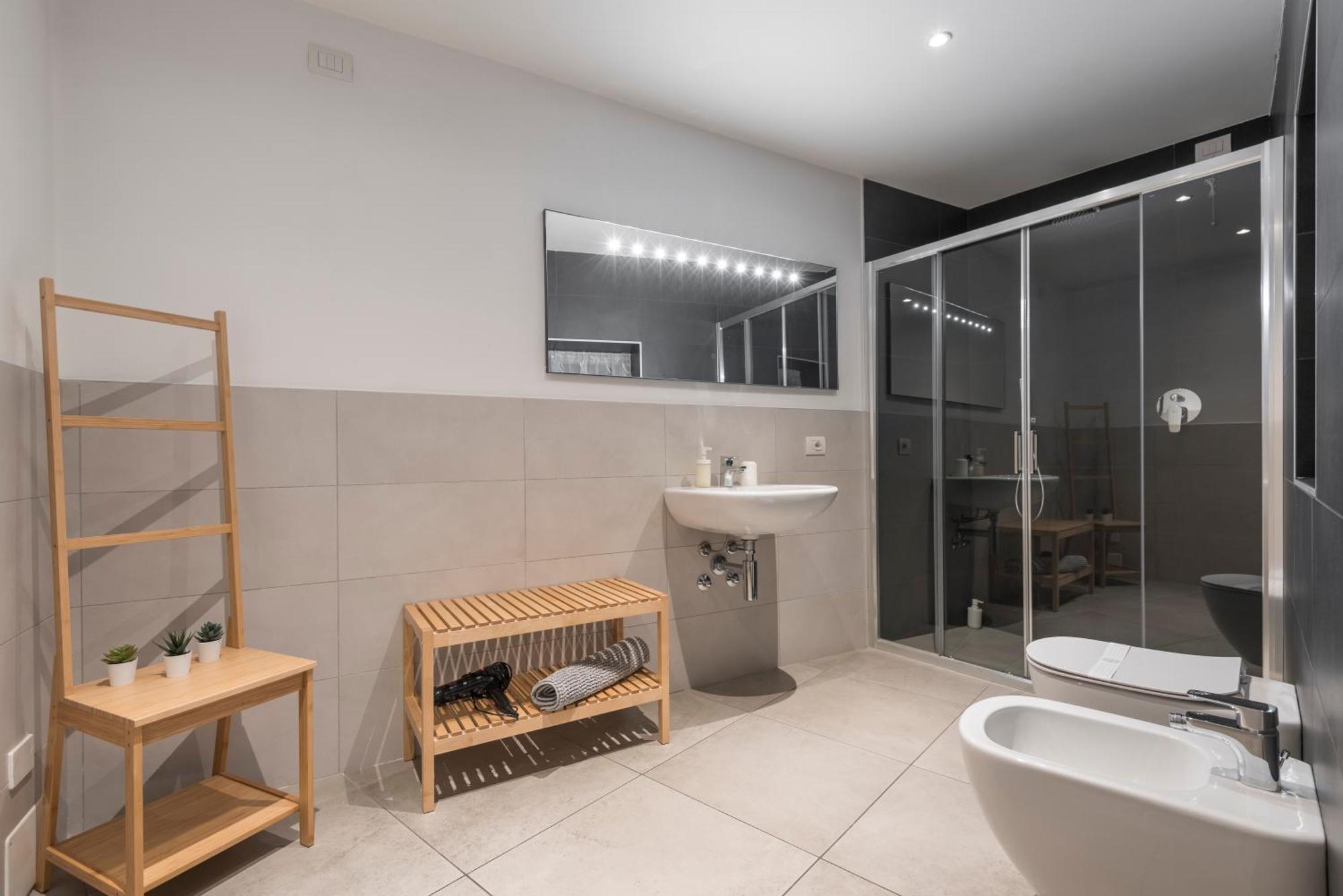 Guesthouse Tree Rooms Modern Бергамо Экстерьер фото